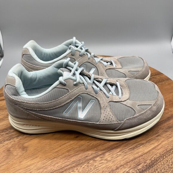 New Balance 877 Womens Shoes Size 11 2E Silver Blue Comfort Walking Sneakers - Picture 1 of 8